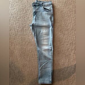 Mugsy Jeans ; Classic Mugsy Fit in Pier